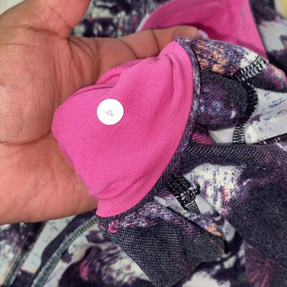 Lululemon size 4 - Picture 4 of 6